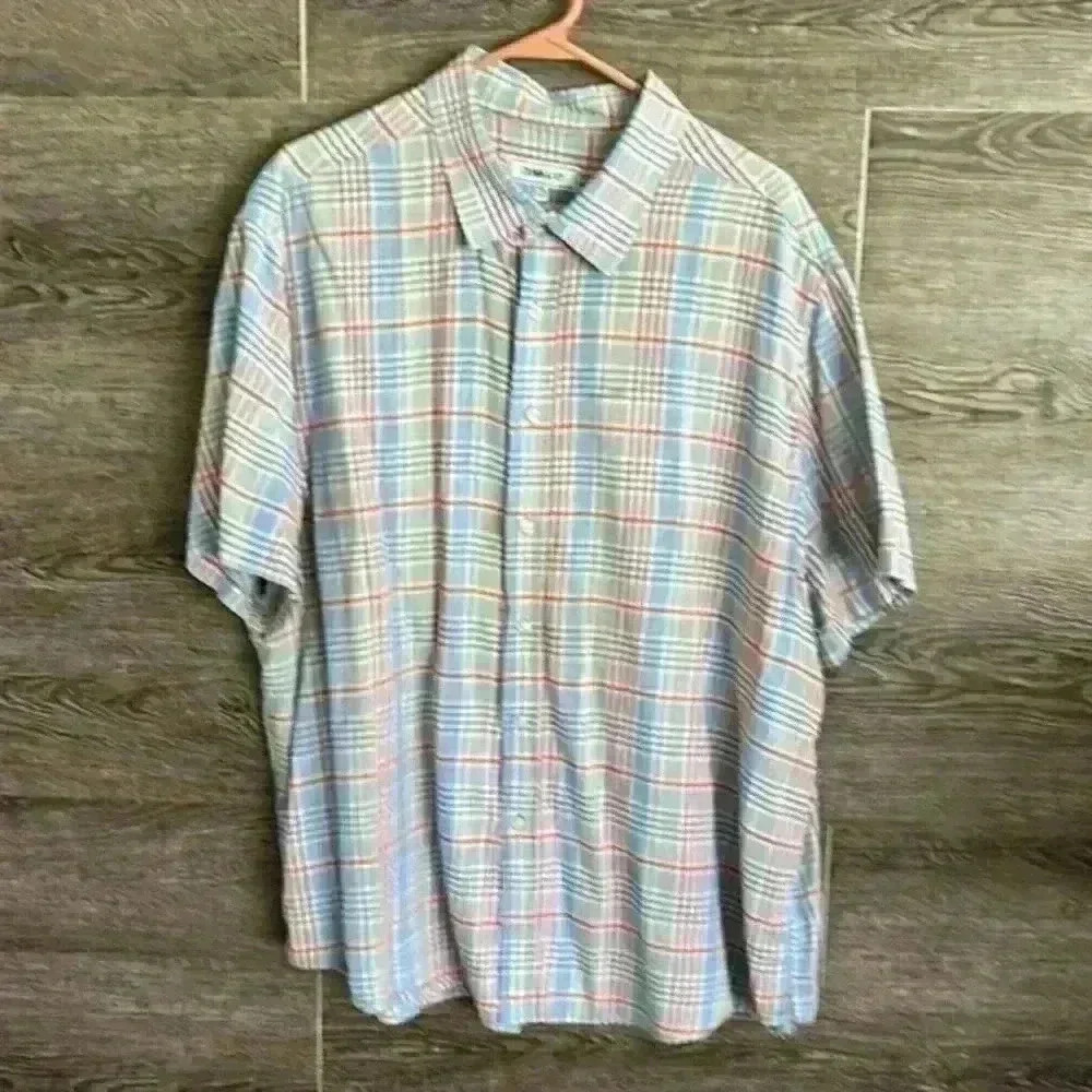 Crown & Ivy‎ shirt